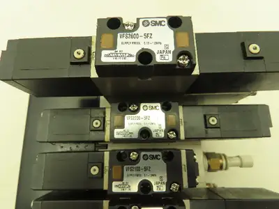 SMC VV5FS2 Plug-In 7-Station Manifold Control Unit VFS2000 Solenoid Valve Bank
