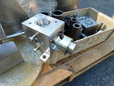 USED COMADIS HOPPERS TUBE FILLER HOPPER
