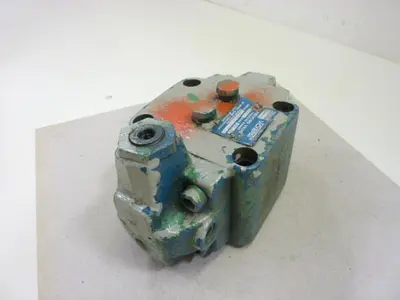 USED VICKERS XG063F21