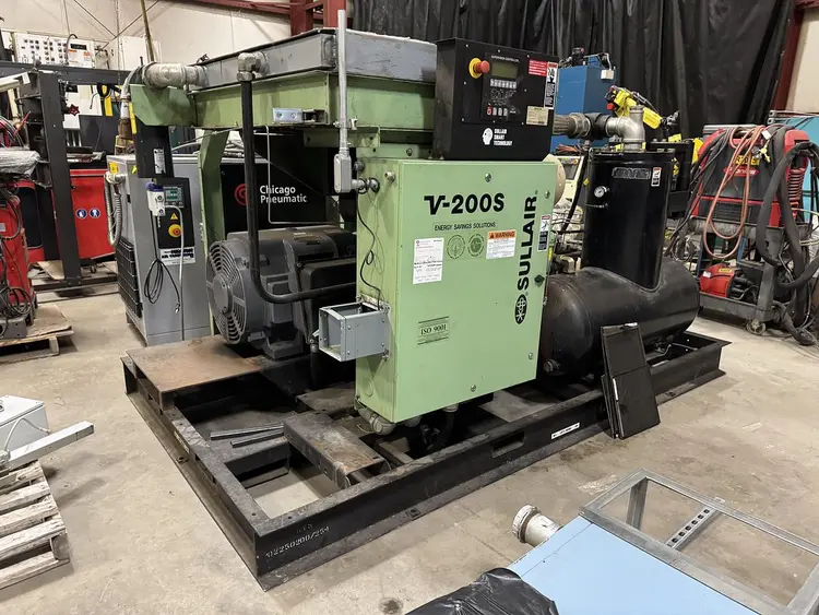 Used 2013 SULLAIR V200S 200 AC Rotary Screw & Sliding Vane Air Compressors Michigan US | RAB Industries, Inc. #352253