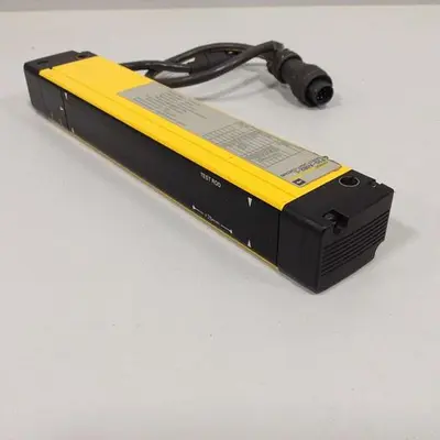 USED OMRON F3S-A082-L