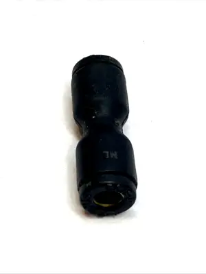 USED PARKER LEGRIS PUSH-IN STRAIGHT UNION , 4 MM / 5/32" LOT OF 4