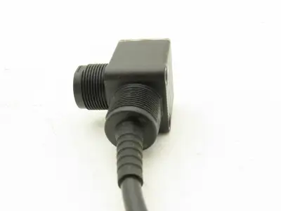 Allen Bradley 42EF-P2MPB-Y4 RightSight Photoelectric Sensor Photo Eye Ser D