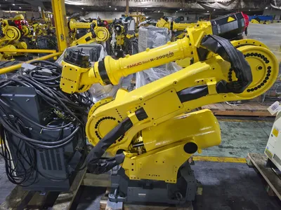 USED 2014 FANUC R-2000IB/210F + R30IB