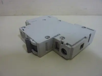 USED ALLEN BRADLEY 1492-CB1/DG030 SER B
