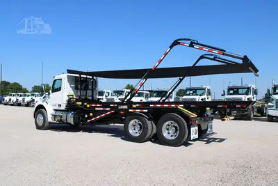 New | in-Stock 2027 PETERBILT 548 Rolloff Trucks Texas US | Roll Off Truck World #1492014