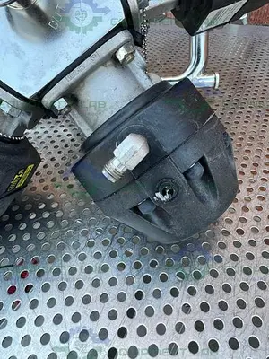 USED 5 ITT PURE FLO ADVANTAGE STAINLESS STEEL DIAPHRAGM VALVE W/ 1" SANITARY FITTING
