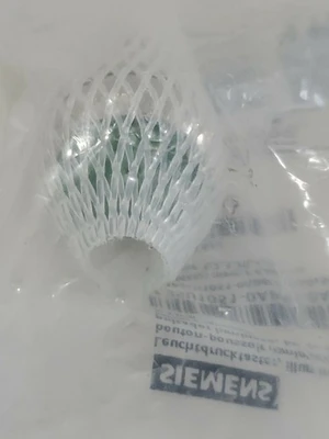 NEW Siemens 3SU1051-0AB40-0AA0