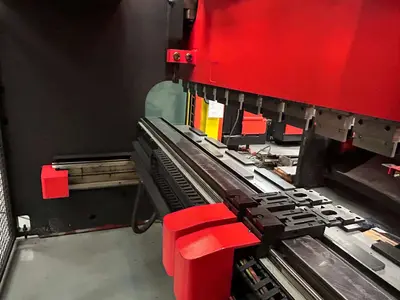 Amada HFE M 2 2204