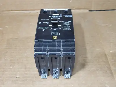 USED SQUARE D EDB34030