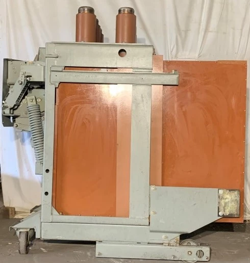 Used _UNKNOWN_ AM-13.8-1000-4H Circuit Breakers Alabama US | Transamerican Equipment Company #702586
