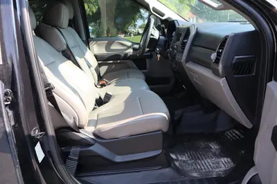 2020 FORD F-350 XL SUPER-DUTY BOX TRUCK | Levy Recovery Group (31)