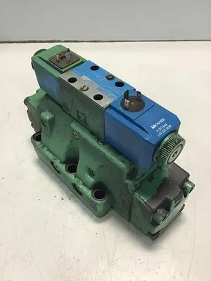 USED VICKERS DG4V-3-6C-M-U-HL7-60-B13
