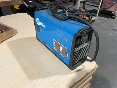 Used MILLER DYNASTY 200 PORTABLE AC/DC TIG AND STICK INVERTER WELDER Tig Welders Michigan US | Miedema Asset Management Group #1424986