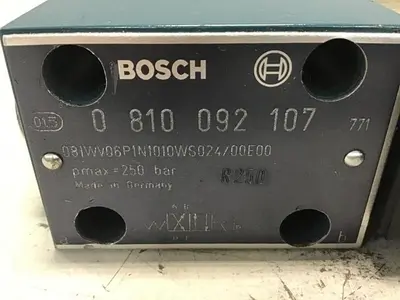 USED BOSCH 0 810 092 107