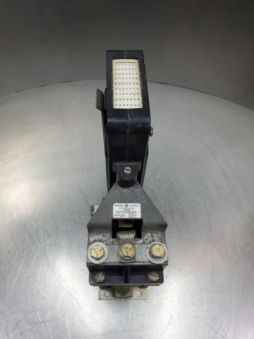 General Electric 5A01JXA003 (DS303A) DC Contactor, 600V 300A. 4E-31