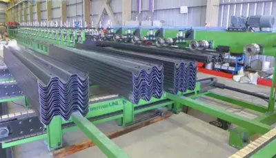 Highway Guardrail Roll Forming Machine in China