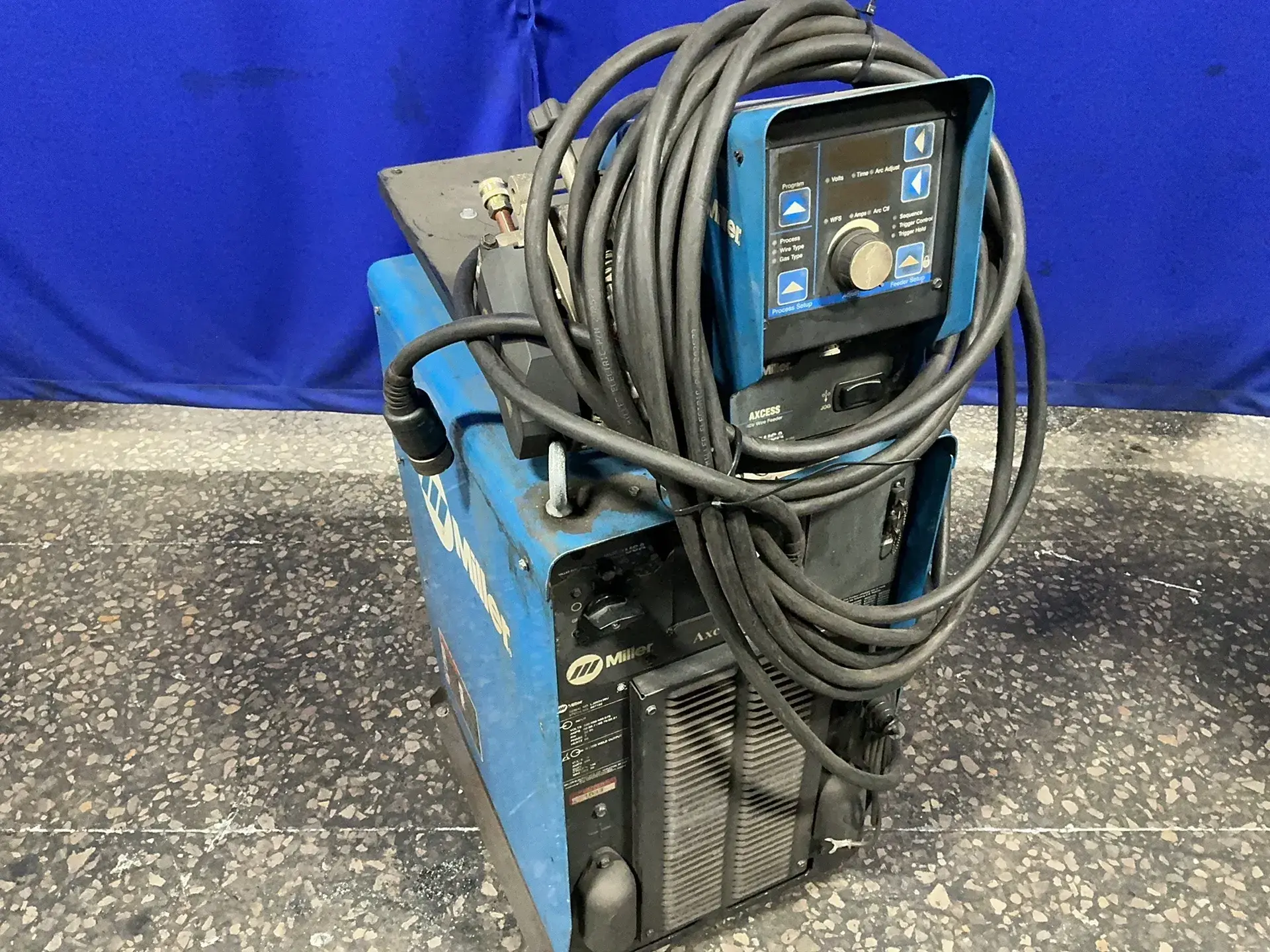 Used MILLER AXCESS 450 Welding Machinery (Other) Ohio US | HGR 24 #1278955