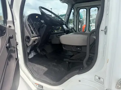 Used 2016 FREIGHTLINER BUSINESS CLASS M2 106 Reefer Trucks North Carolina US | Levan Equipment #1545578