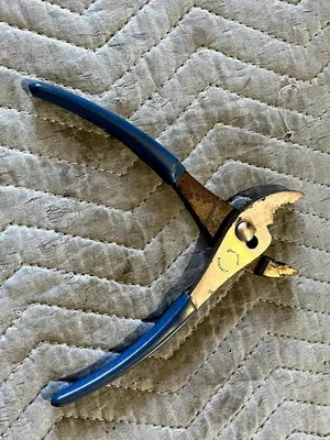 "Blue Point Tools 8"" Soft Grip Slip Joint Pliers BDG48CP | Single Item | Size: 8in | 1 Piece"