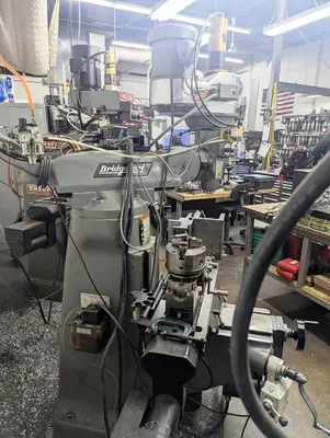USED 1993 BRIDGEPORT SERIES I