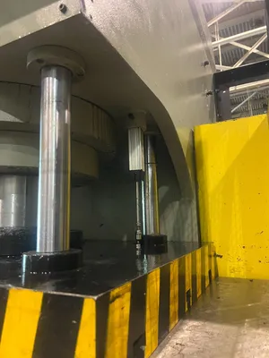 2014 ACCURL HPP x 160T / 16T Hydraulic Press | Universal Press & Machinery (UPM) (12)