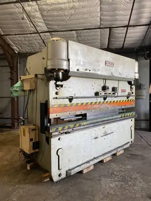 PACIFIC J135-10 Press Brakes | Lion Machinery (1)