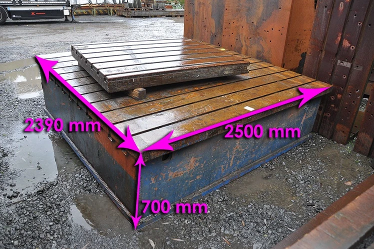 Used T-SLOT TABLE 2500 X 2390 X 700 MM Tables, Floor & Layout Plates BE | Apt International N.V #366527