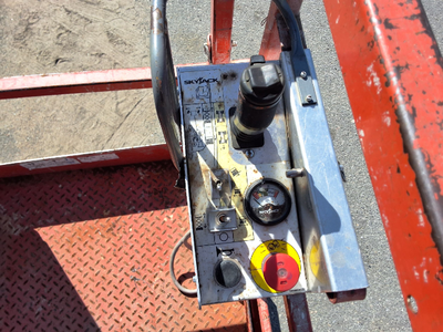 USED 2016 Skyjack SJ4632