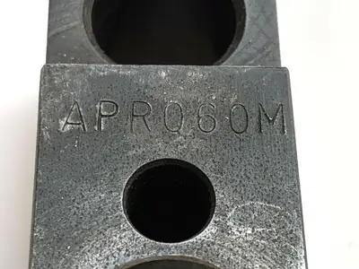 USED MISUMI NAAMS PIN RETAINER APR I-SHAPED, 3 FACE HOLES