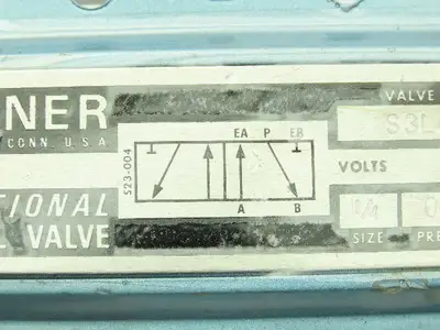 Skinner S3L0ACX2 Pneumatic Directional Control Hand Lever Valve 5/2 Pos 150 PSI
