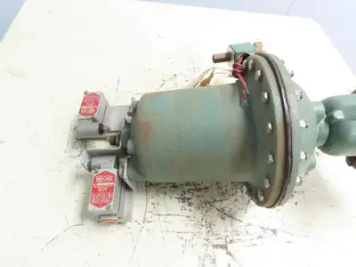 ITT Grinnell Pneumatic Diaphragm Actuator Valve 1-1/2" CF8 Stainless Butt Weld