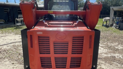USED 2023 Kubota SVL97-2