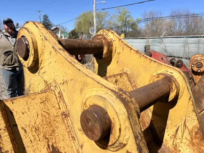 Used CP 330D-Dig Bucket Multipurpose Buckets Maryland US | Zadoon Equipment #1480858