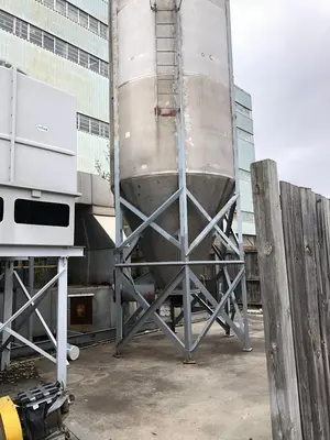 Sprout Waldron 1500 cu ft Vertical SS Mixer