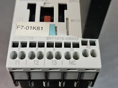 Siemens Sirius 3RT1015-2BB42 W/3RT1916-1EH00 Contactor (LOT OF 2) Loc4C25