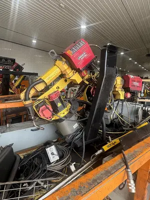 Used 2015 GENESIS/FANUC ARCMATE 100IC/12 Robots Michigan US | RAB Industries, Inc. #184587