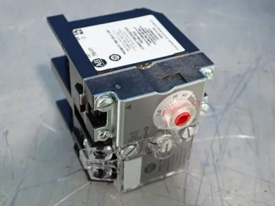 Used ALLEN BRADLEY 700PT Timers Ohio US | HGR 24 #1070181