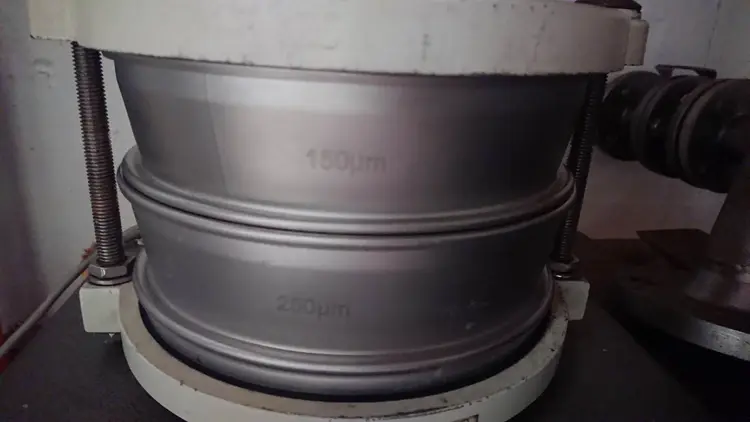 Used RETSCH 200 mm Circular Screeners | Perry Equipment #455057