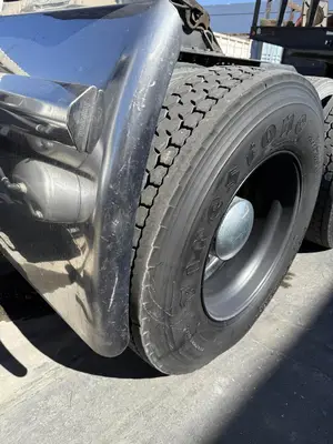 USED 2012 PETERBILT 386