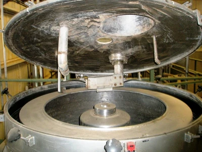 (2) Toniatti 204-REA 1250 x 500mm perforate basket centrifuges, 304SS.
