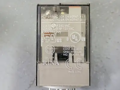 USED ALLEN-BRADLEY 700-HA32Z24-4
