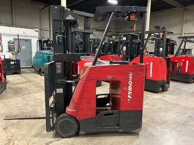 Used 2012 RAYMOND 415C35TT 3-Wheel Stand up Electric Counterbalance Forklifts Illinois US | Somerset Equipment Sales #1546276