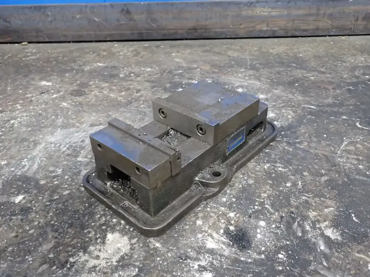 Used KURT _UNKNOWN_ Tooling & Accessories (Other) Ohio US | HGR 24 #912539