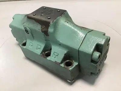 USED YUKEN DHG-06-3C40-E-5033