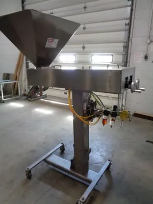 Used HINDS BOCK 2P-64 Depositors California US | BakeryEquipment.com #1554843