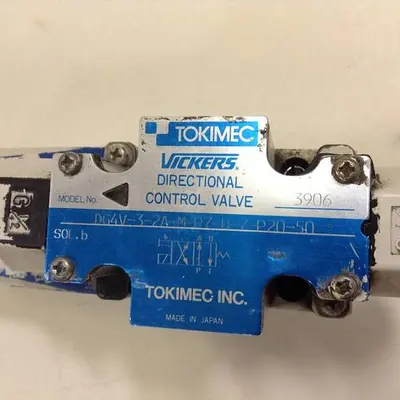 USED VICKERS DG4V32AMP7H7P2050