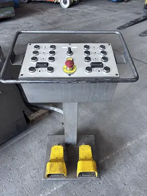 Used 2011 Comac 308HV4 Angle Bending Rolls Illinois US | Machine Tool Bids #1336422