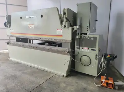 USED ACCURPRESS 717512