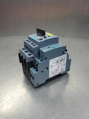 USED Siemens Sirius 3RV2011-1DA10 Circuit Breaker w/3RV2921-1M Module